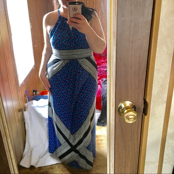🔴LAST CHANCE🔴 Pretty Blue Patterned Maxi Dress - Picture 2 of 3